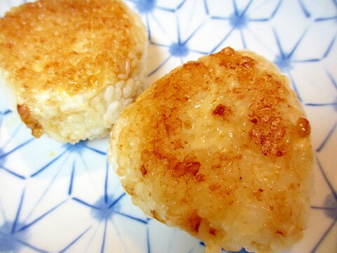 マヨ醤油焼きおにぎり